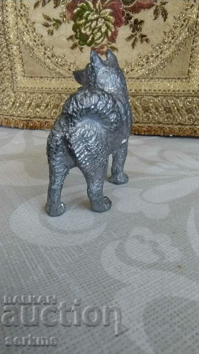 Delivery of Metal figure