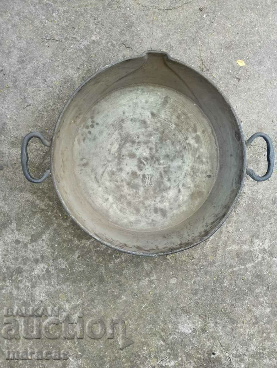 Old copper pot rare model with markings