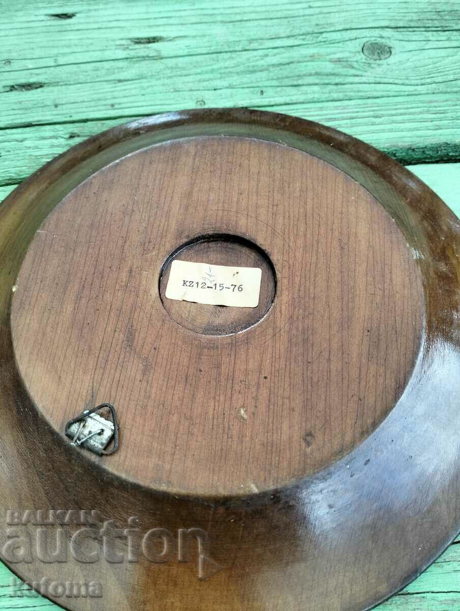 Licitație Placă pentru sculptură pe perete