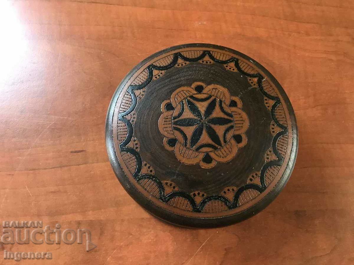 BOX WOOD PYROGRAPH DRAWING ANTIQUE FROM SOCA MOSTRA with price 48.00 BGN | € 24.54 BOX WOOD PYROGRAPH DRAWING ANTIQUE FROM SOCA MOSTRA with price 48.00 BGN | € 24.54