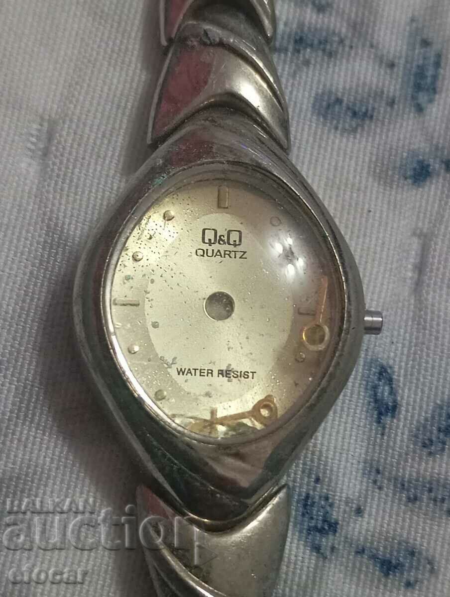 Q Q Ceas de damă Q Q Ceas de damă