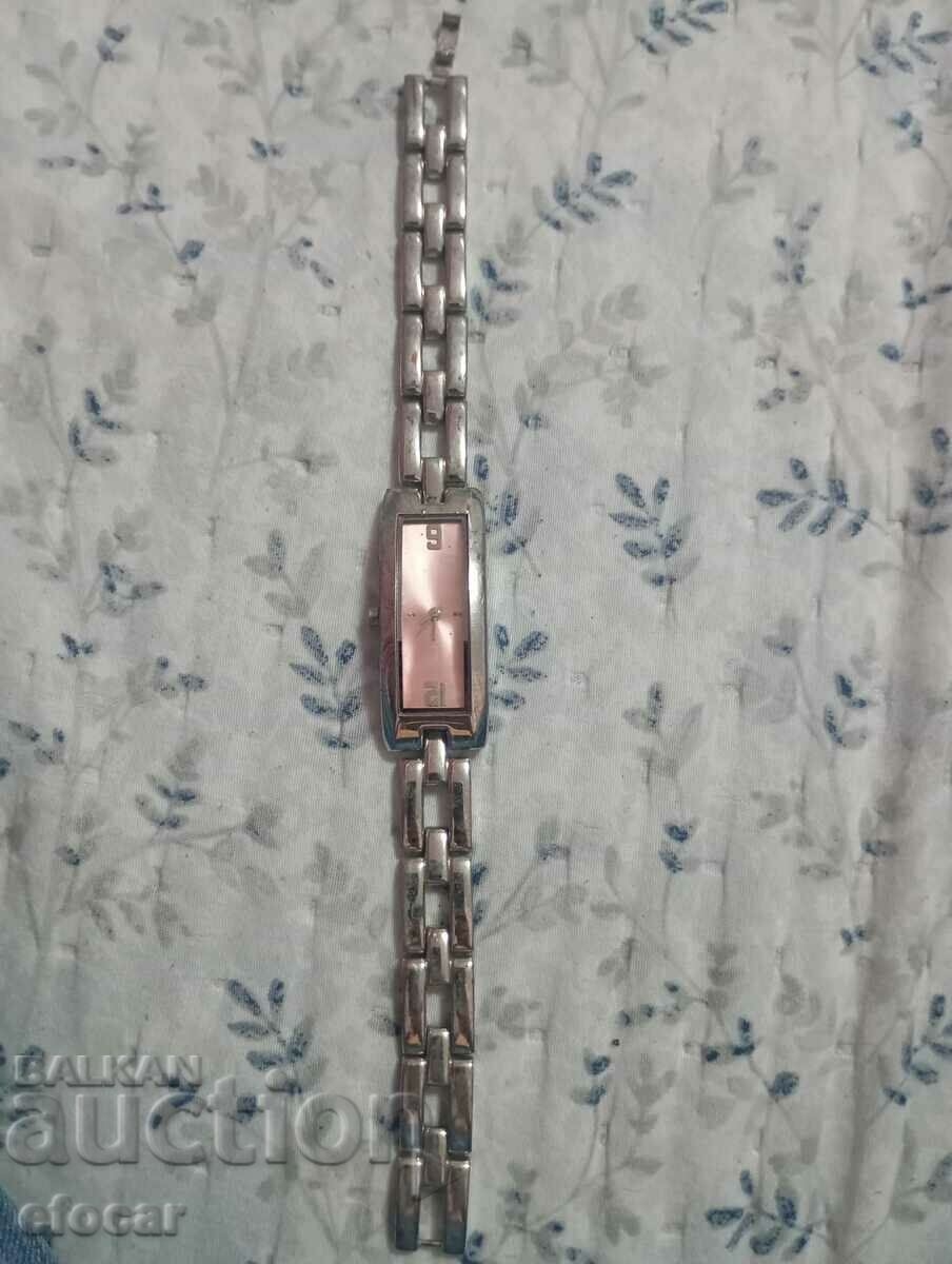 Ladies watch with price 2.00 BGN | € 1.02 Ladies watch with price 2.00 BGN | € 1.02
