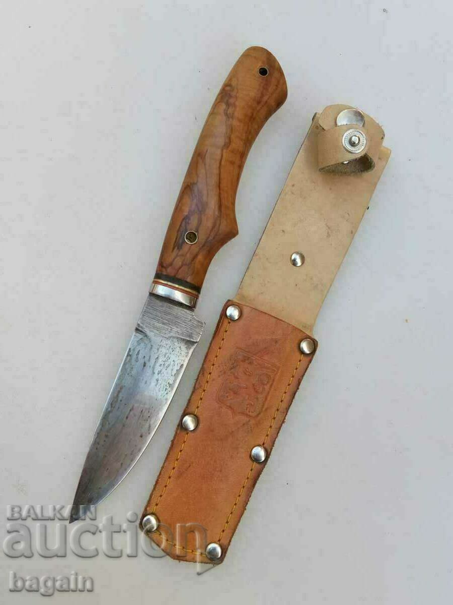 A unique master knife.