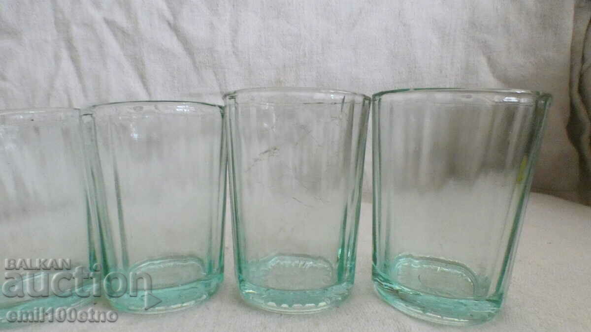 Auction Set of 6 glasses for brandy from the time of the soca Auction Set of 6 glasses for brandy from the time of the soca