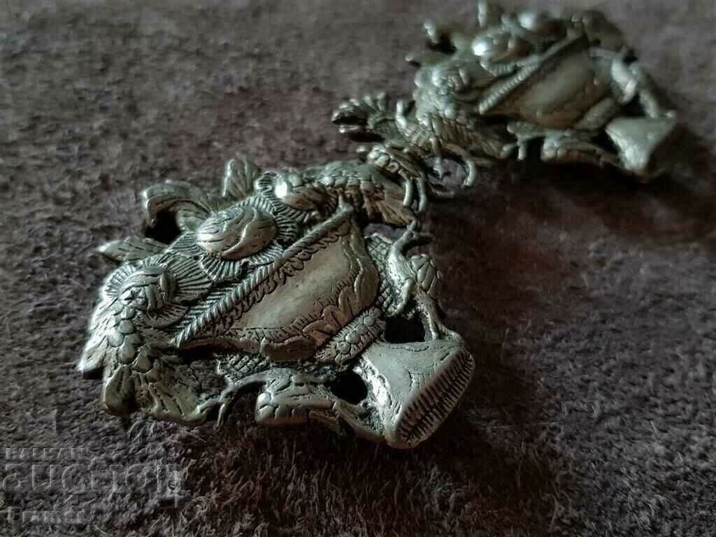 Delivery of Renaissance unique silver perfect pafty pafty 19th century Delivery of Renaissance unique silver perfect pafty pafty 19th century