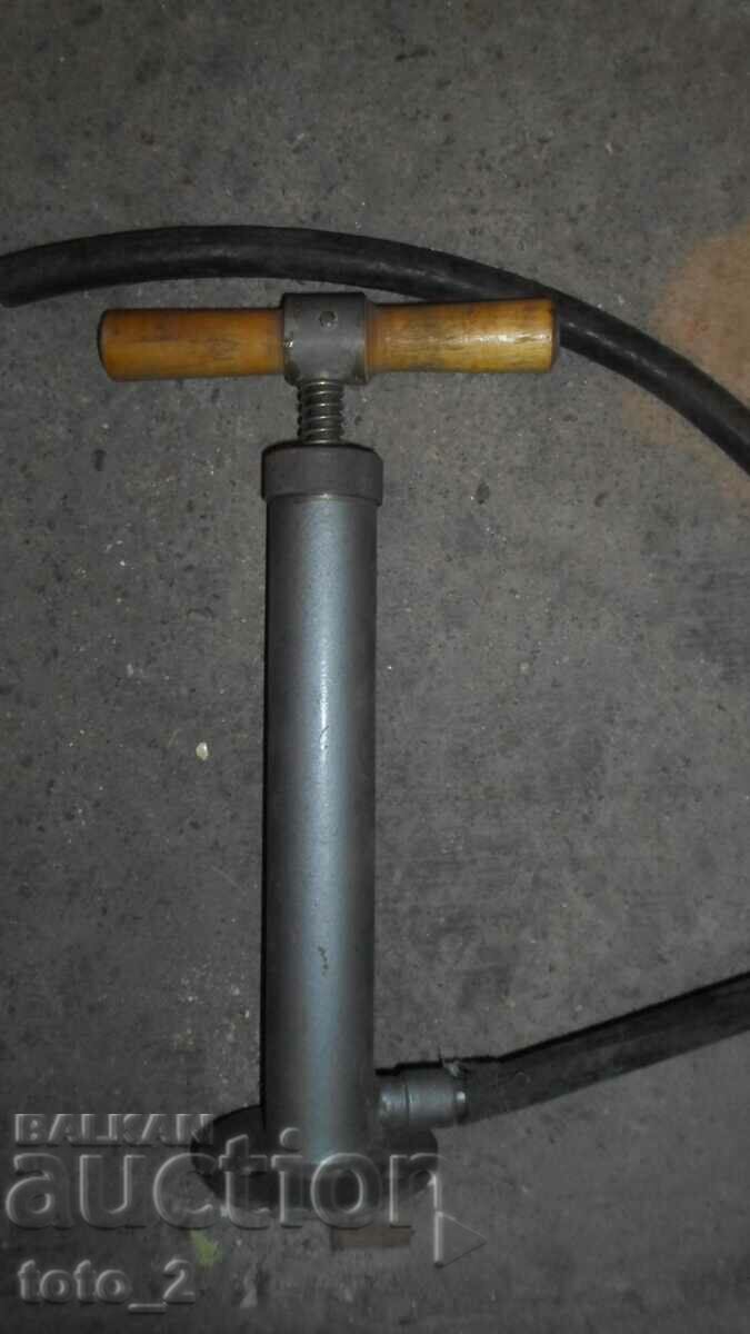 POMPA VECHE POMPA VECHE