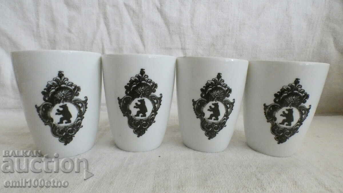 Delivery of 4 cups Berlin Germany porcelain Wallendorf 1764 Delivery of 4 cups Berlin Germany porcelain Wallendorf 1764
