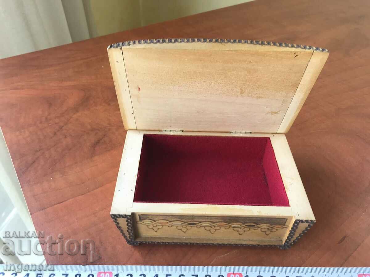 Auction BOX WOOD PYROGRAPH DRAWING ANTIQUE FROM SOCA MOSTRA Auction BOX WOOD PYROGRAPH DRAWING ANTIQUE FROM SOCA MOSTRA