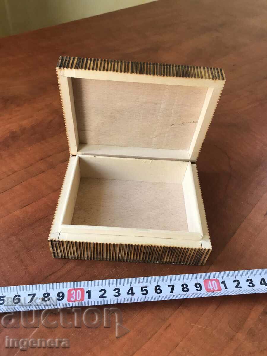 Delivery of BOX WOOD PYROGRAPH DRAWING ANTIQUE FROM SOCA MOSTRA