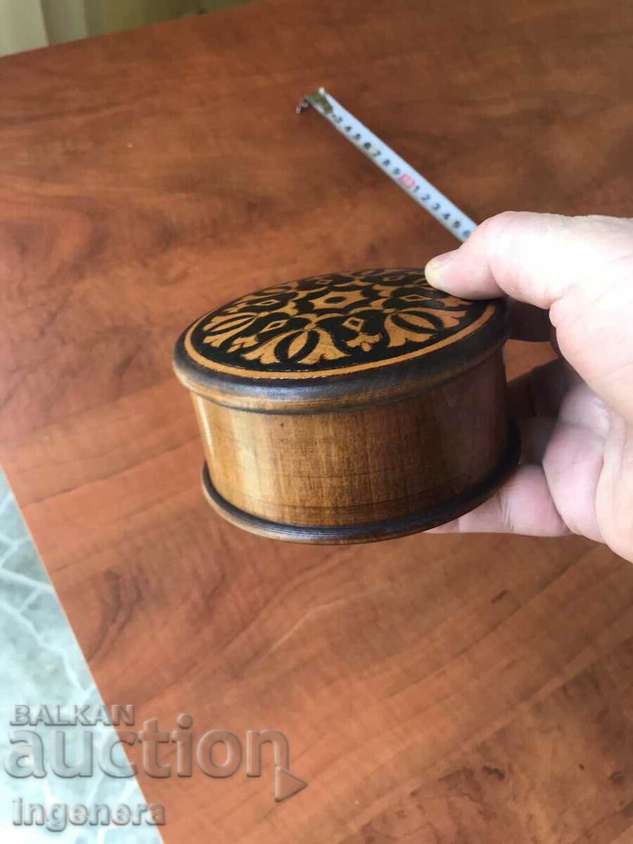 Delivery of BOX WOOD PYROGRAPH DRAWING ANTIQUE FROM SOCA MOSTRA Delivery of BOX WOOD PYROGRAPH DRAWING ANTIQUE FROM SOCA MOSTRA