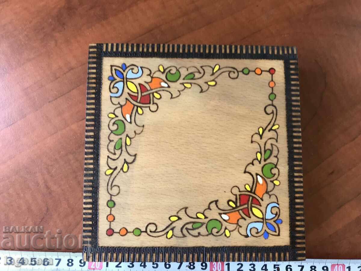 BOX WOOD PYROGRAPH DRAWING ANTIQUE FROM SOCA MOSTRA with price 28.00 BGN | € 14.32 BOX WOOD PYROGRAPH DRAWING ANTIQUE FROM SOCA MOSTRA with price 28.00 BGN | € 14.32