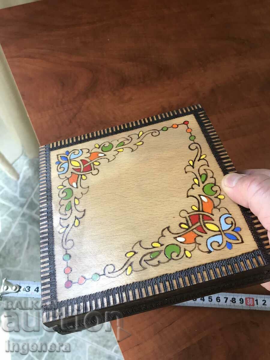 Delivery of BOX WOOD PYROGRAPH DRAWING ANTIQUE FROM SOCA MOSTRA Delivery of BOX WOOD PYROGRAPH DRAWING ANTIQUE FROM SOCA MOSTRA