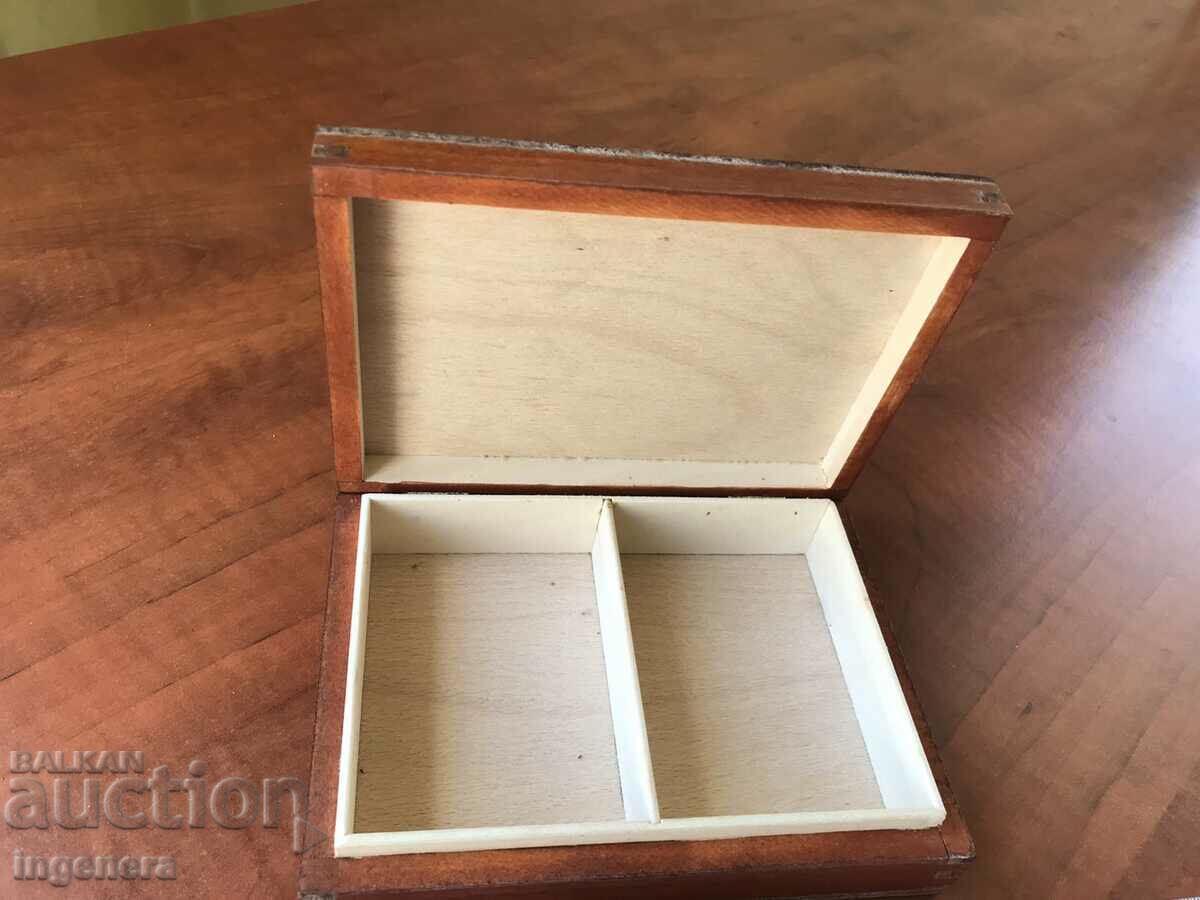 Delivery of BOX WOOD PYROGRAPH DRAWING ANTIQUE FROM SOCA MOSTRA Delivery of BOX WOOD PYROGRAPH DRAWING ANTIQUE FROM SOCA MOSTRA