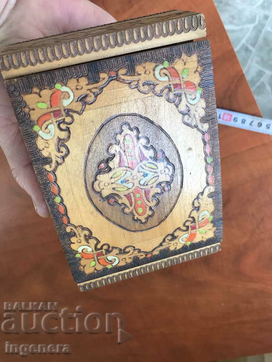 Livrarea CUTIE LEMN PIROGRAF DESEN ANTICHI DIN SOCA MOSTRA