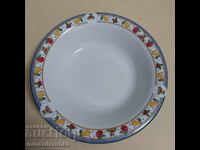 Deep porcelain plate