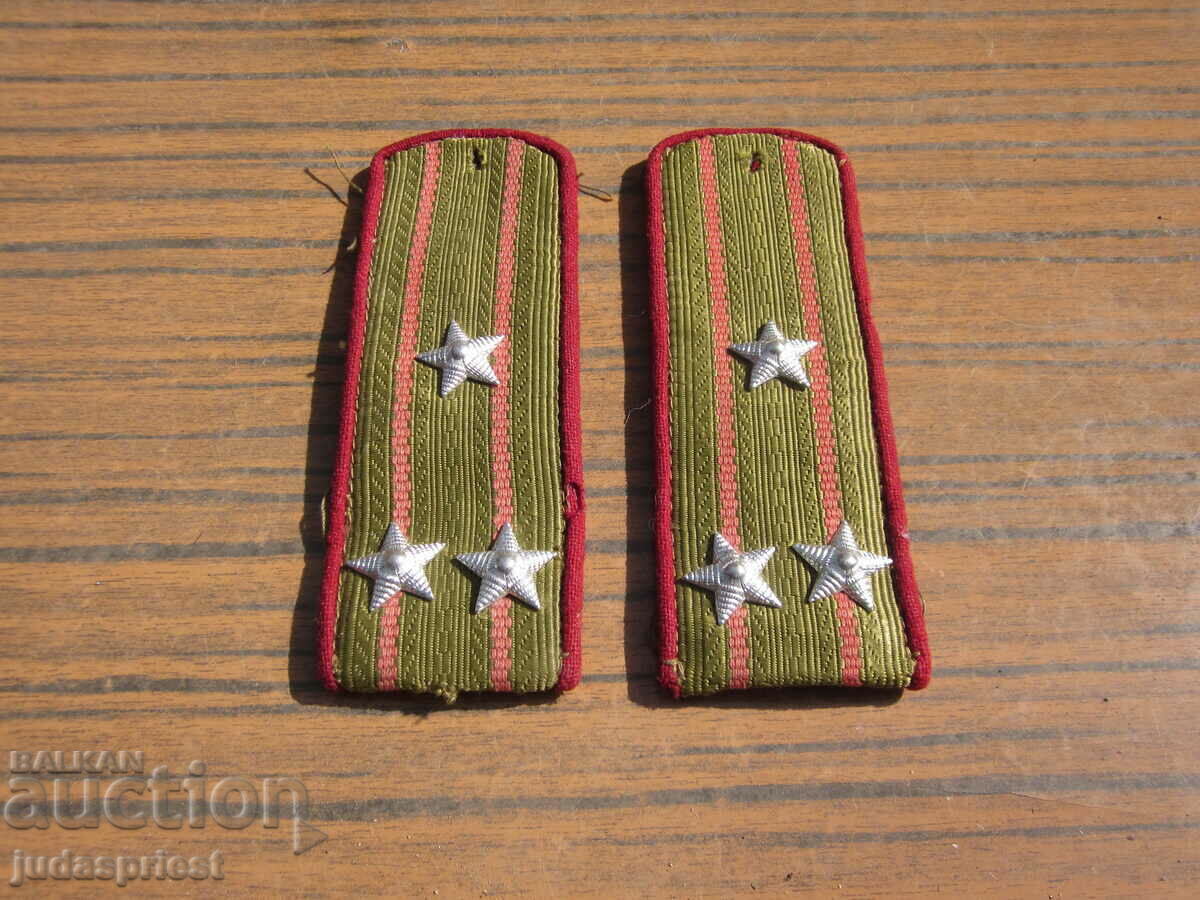 Auction old Bulgarian military epaulettes of a colonel from Sotsa Auction old Bulgarian military epaulettes of a colonel from Sotsa