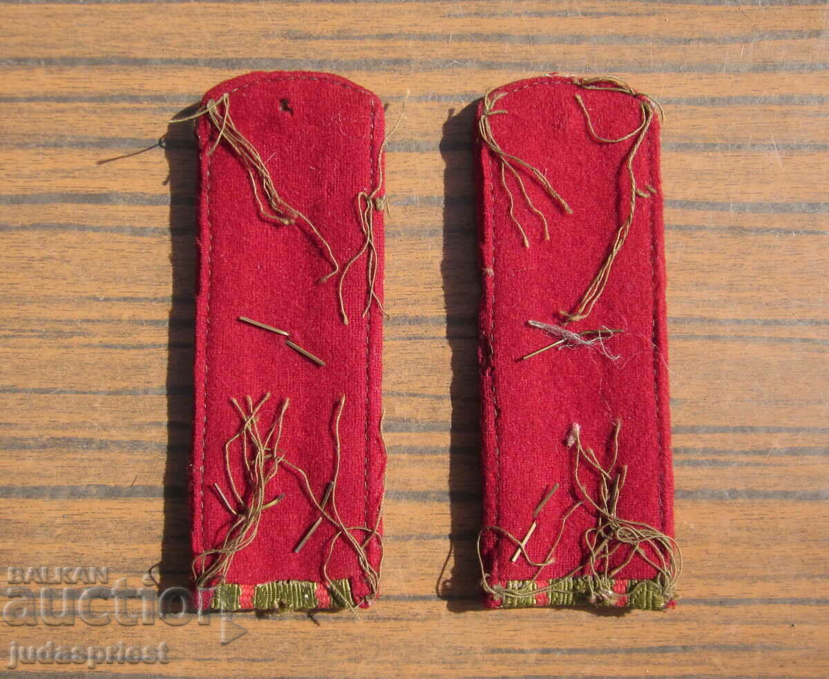 Delivery of old Bulgarian military epaulettes of a colonel from Sotsa Delivery of old Bulgarian military epaulettes of a colonel from Sotsa