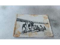Снимка Кърджали Млади мъже по бански покрай язовира 1940