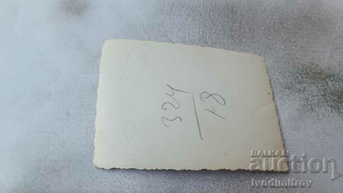 Photo Sofia A man in front of a Fresh Snacks shop with price 2.65 BGN | € 1.35 Photo Sofia A man in front of a Fresh Snacks shop with price 2.65 BGN | € 1.35