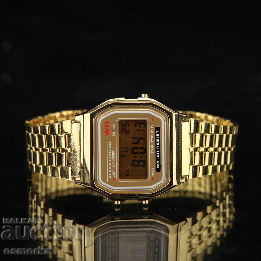 Auction New electronic clock classic retro metal chain Auction New electronic clock classic retro metal chain