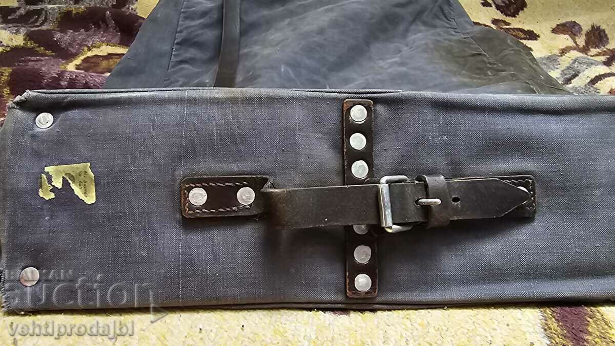 Auction Old military backpack Auction Old military backpack