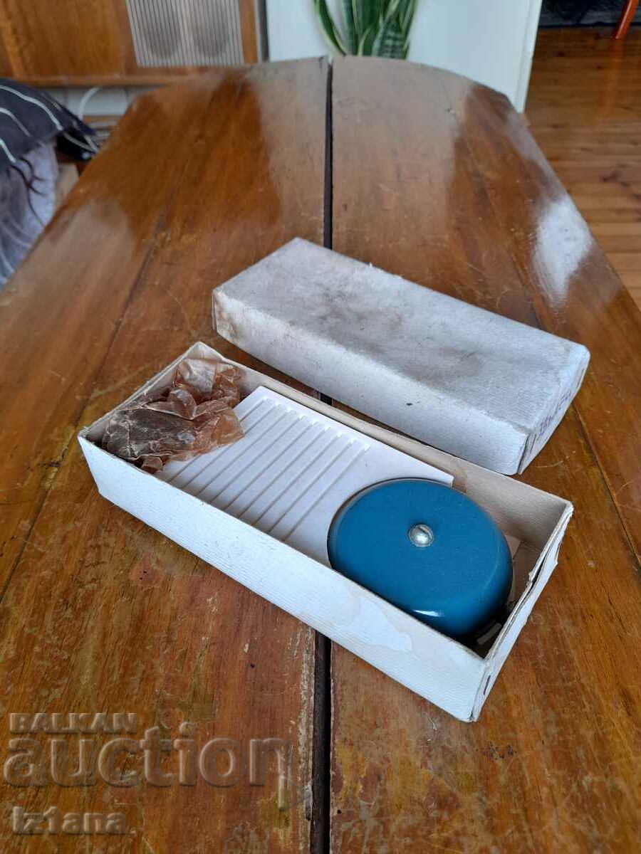 Old electric bell with price 43.00 BGN | € 21.99 Old electric bell with price 43.00 BGN | € 21.99