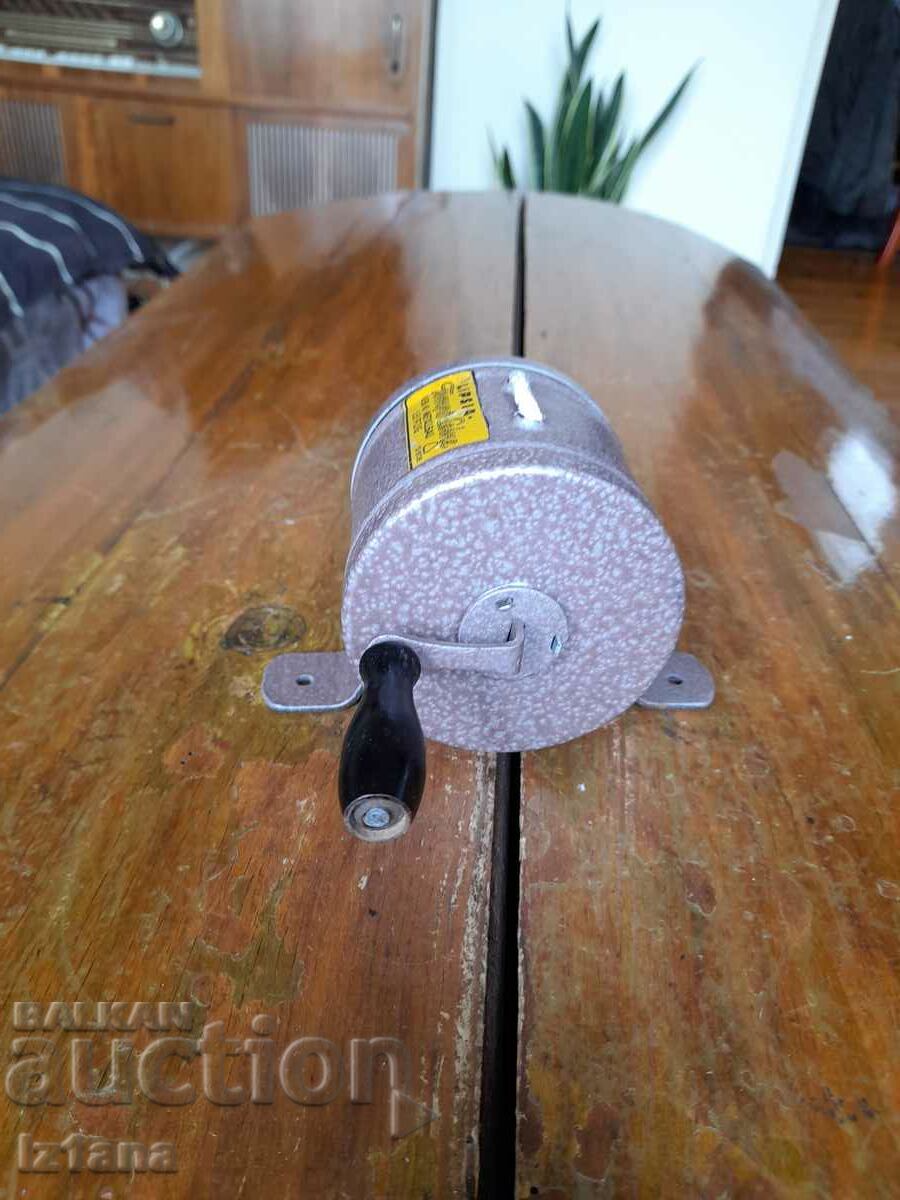 Old space with price 32.00 BGN | € 16.36 Old space with price 32.00 BGN | € 16.36