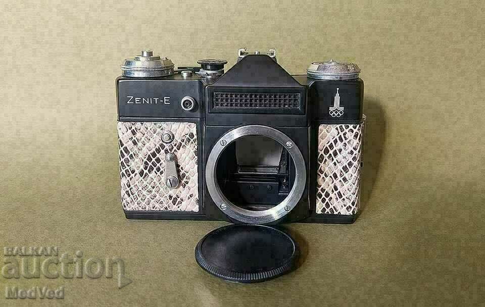 ZENIT E - σώμα