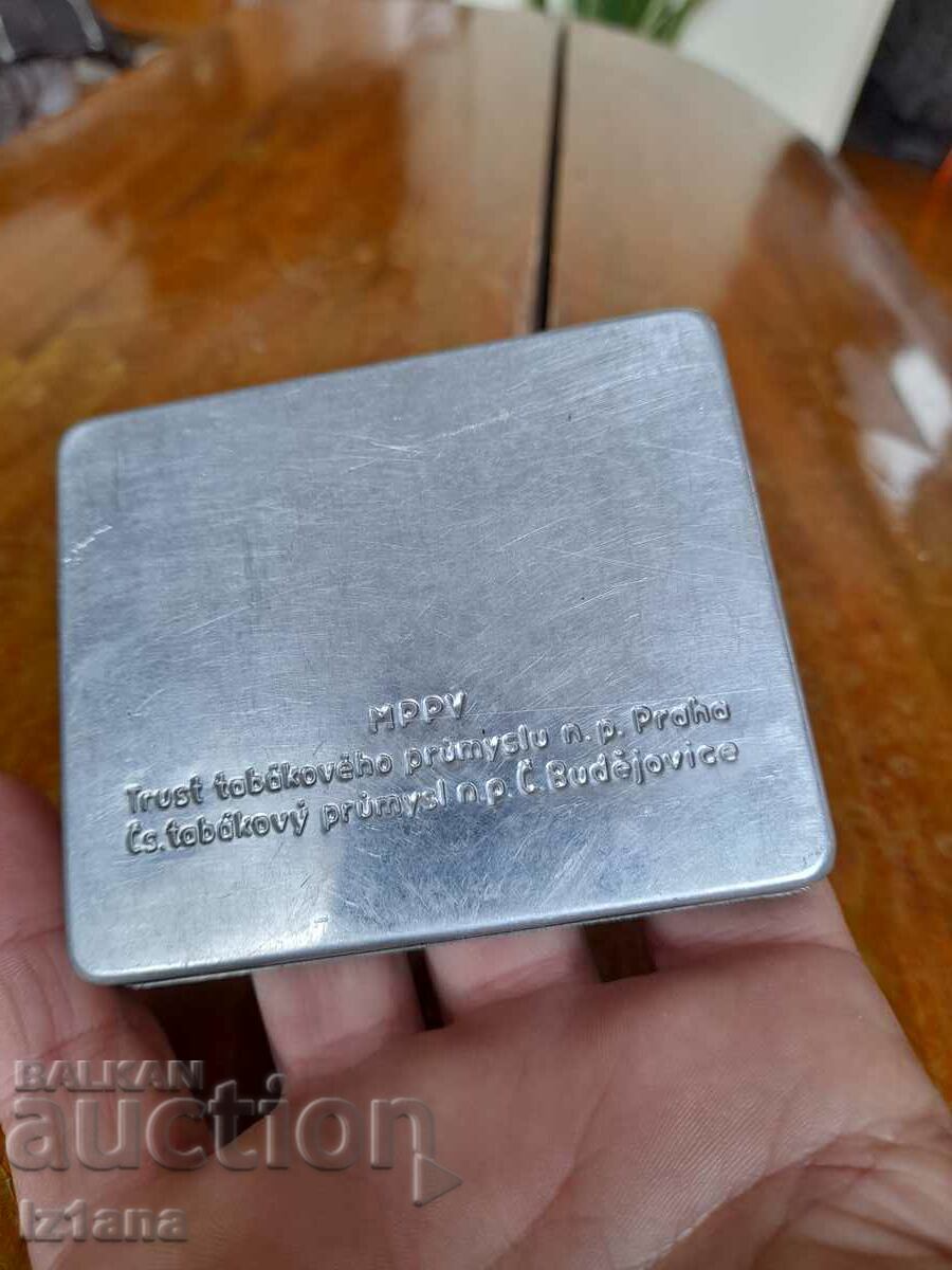 Auction  Old snuff box, cigarette box Brnenska Vystavni