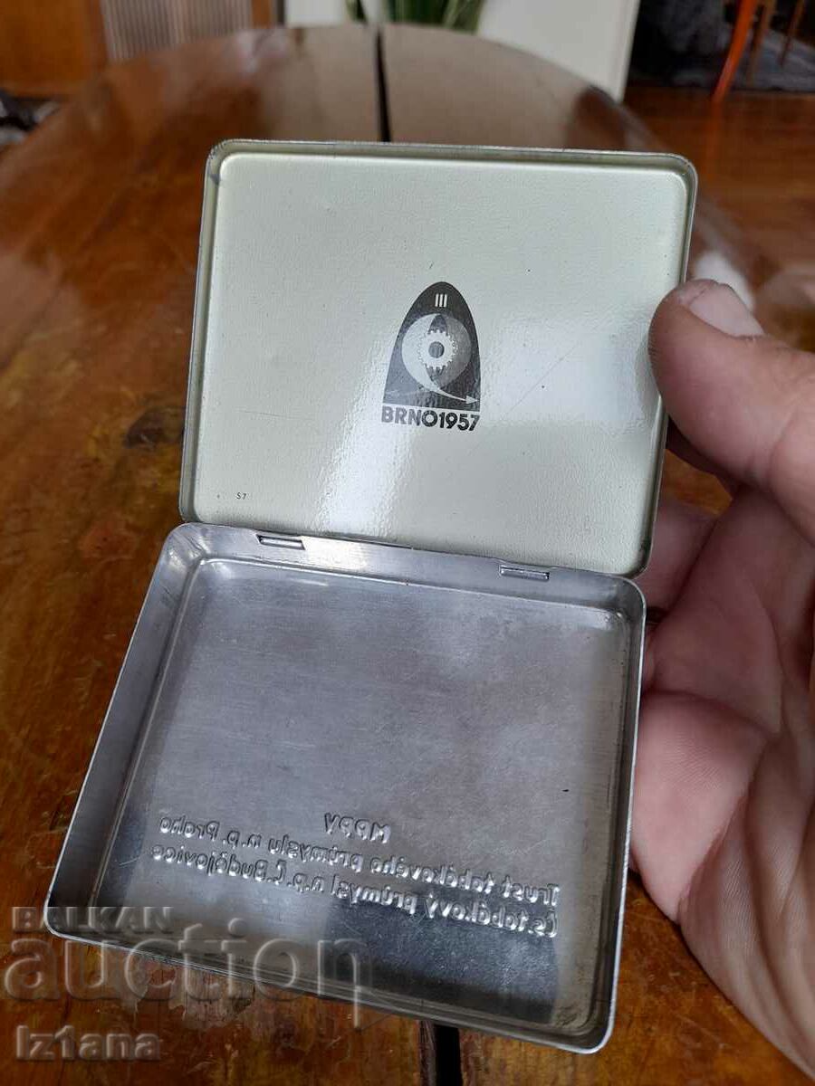 Delivery of Old snuff box, cigarette box Brnenska Vystavni