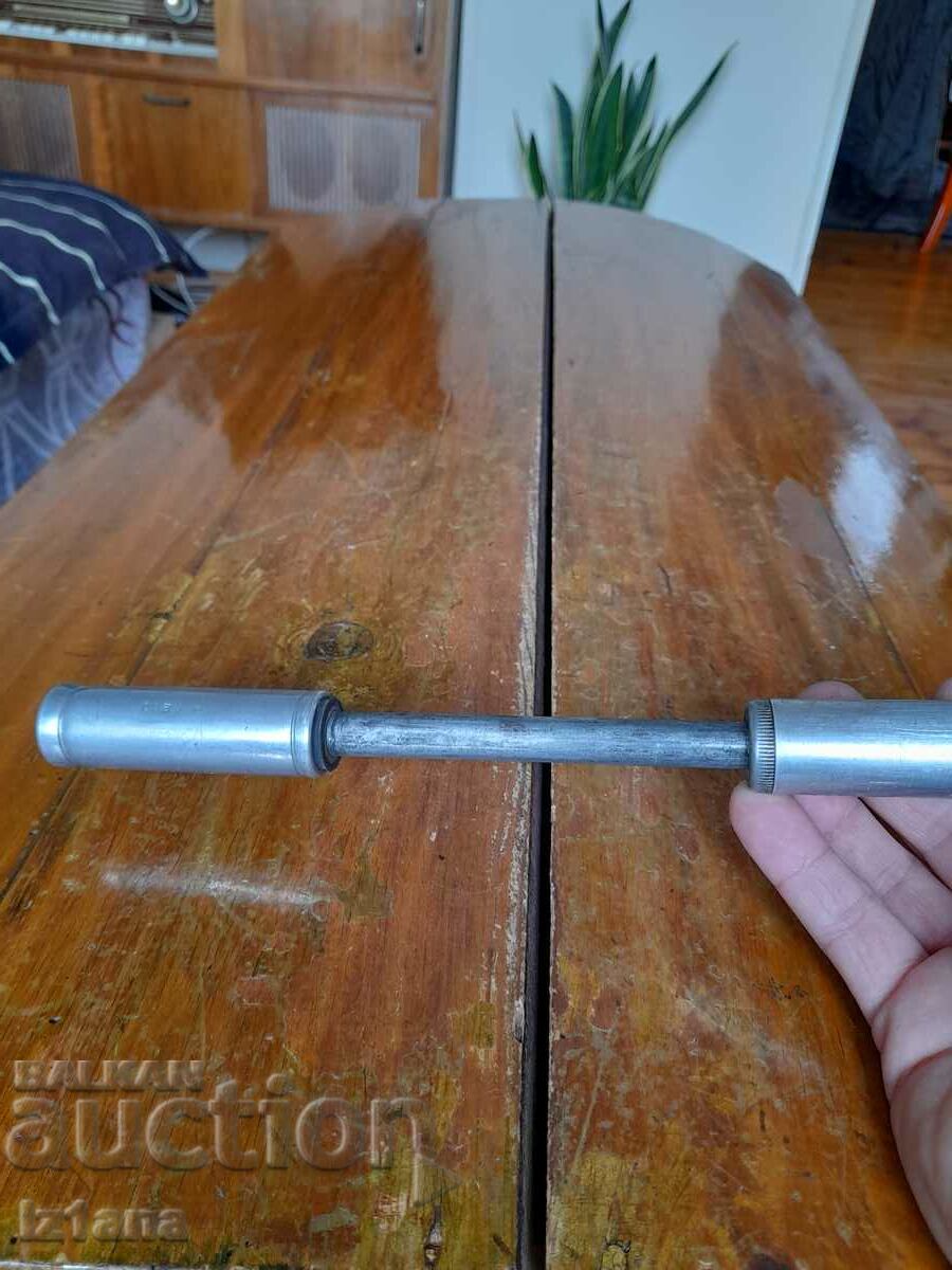 Old bicycle pump - 5