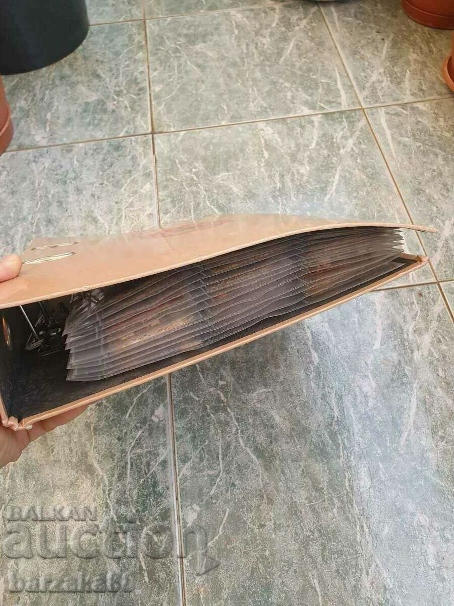 Auction Old album Folder with about 100 types of herbs Auction Old album Folder with about 100 types of herbs