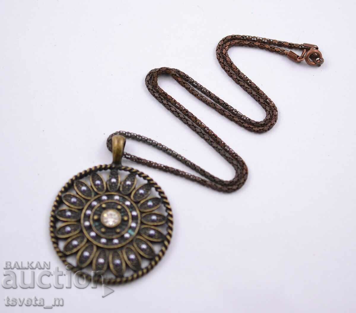 Gerdan, necklace with medallion