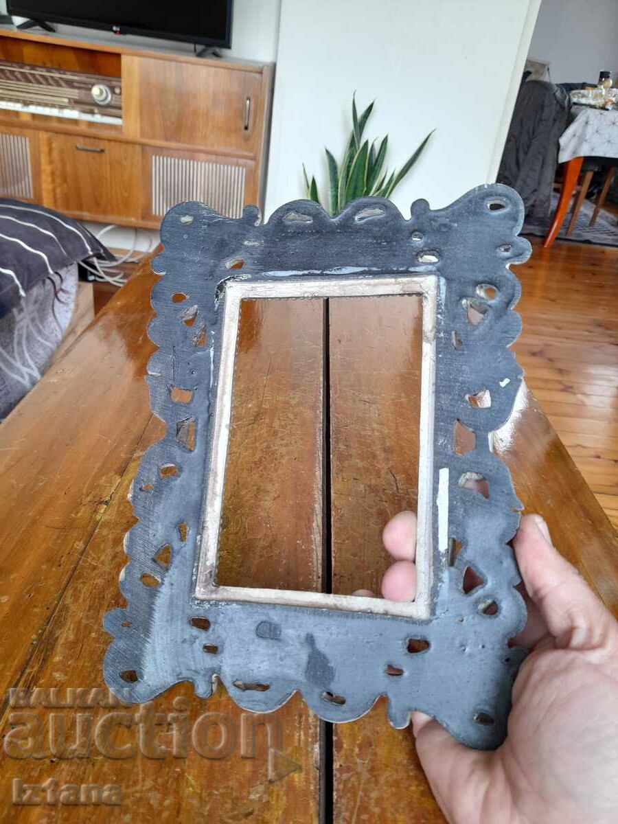 Auction Old photo frame Auction Old photo frame