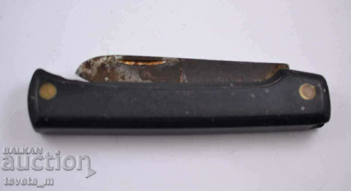 Technical pocket knife with bakelite handle PATENT with price 2.00 BGN | € 1.02 Technical pocket knife with bakelite handle PATENT with price 2.00 BGN | € 1.02