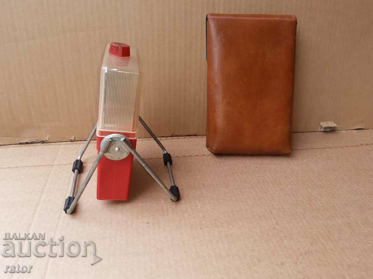 Παλιά βουλγαρική λάμπα αυτοκινήτου, φανάρι SIGNAL 803 με τιμή 20.00 BGN | € 10.23 Παλιά βουλγαρική λάμπα αυτοκινήτου, φανάρι SIGNAL 803 με τιμή 20.00 BGN | € 10.23