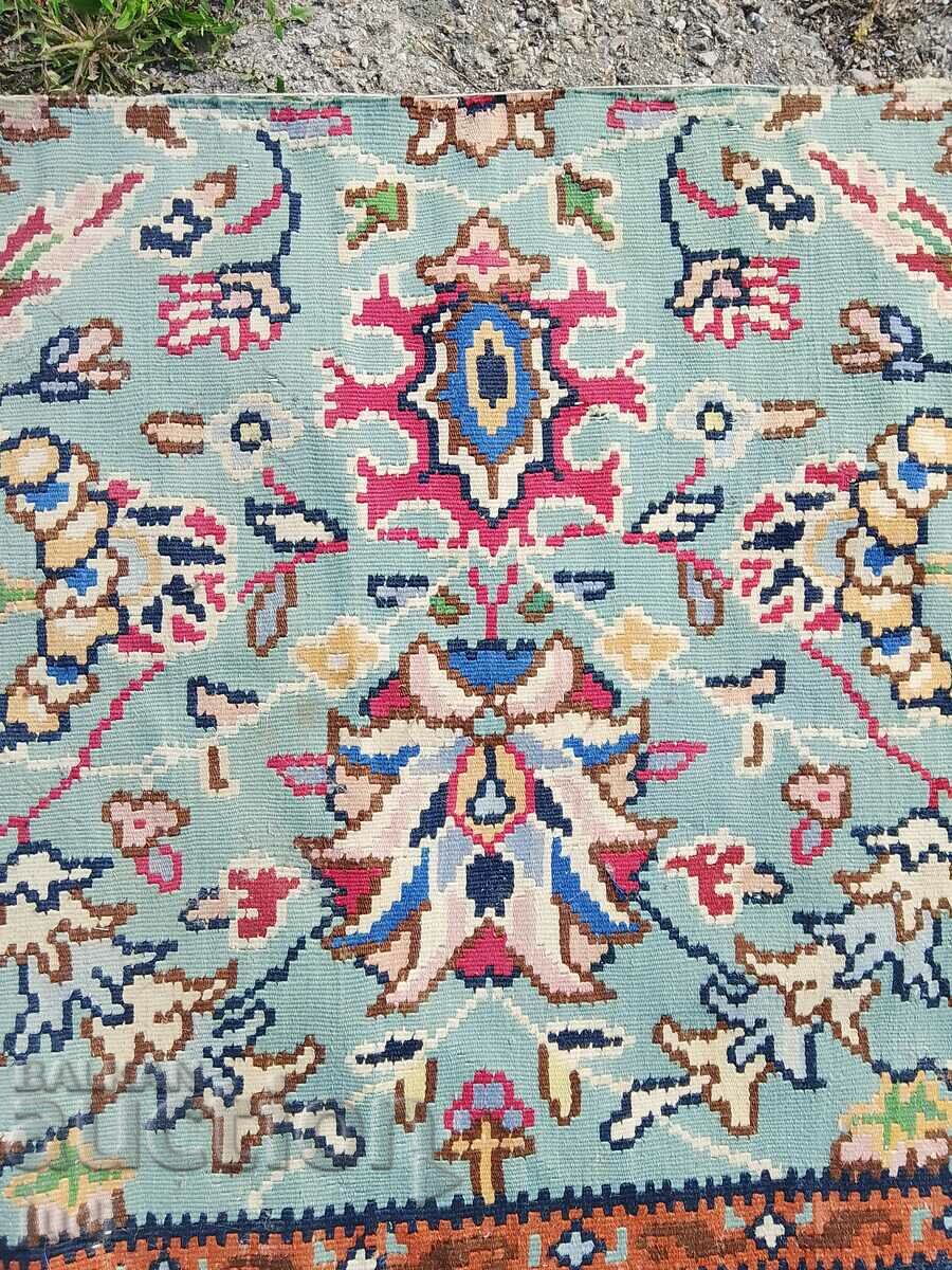 Delivery of Old Chiprov carpet path