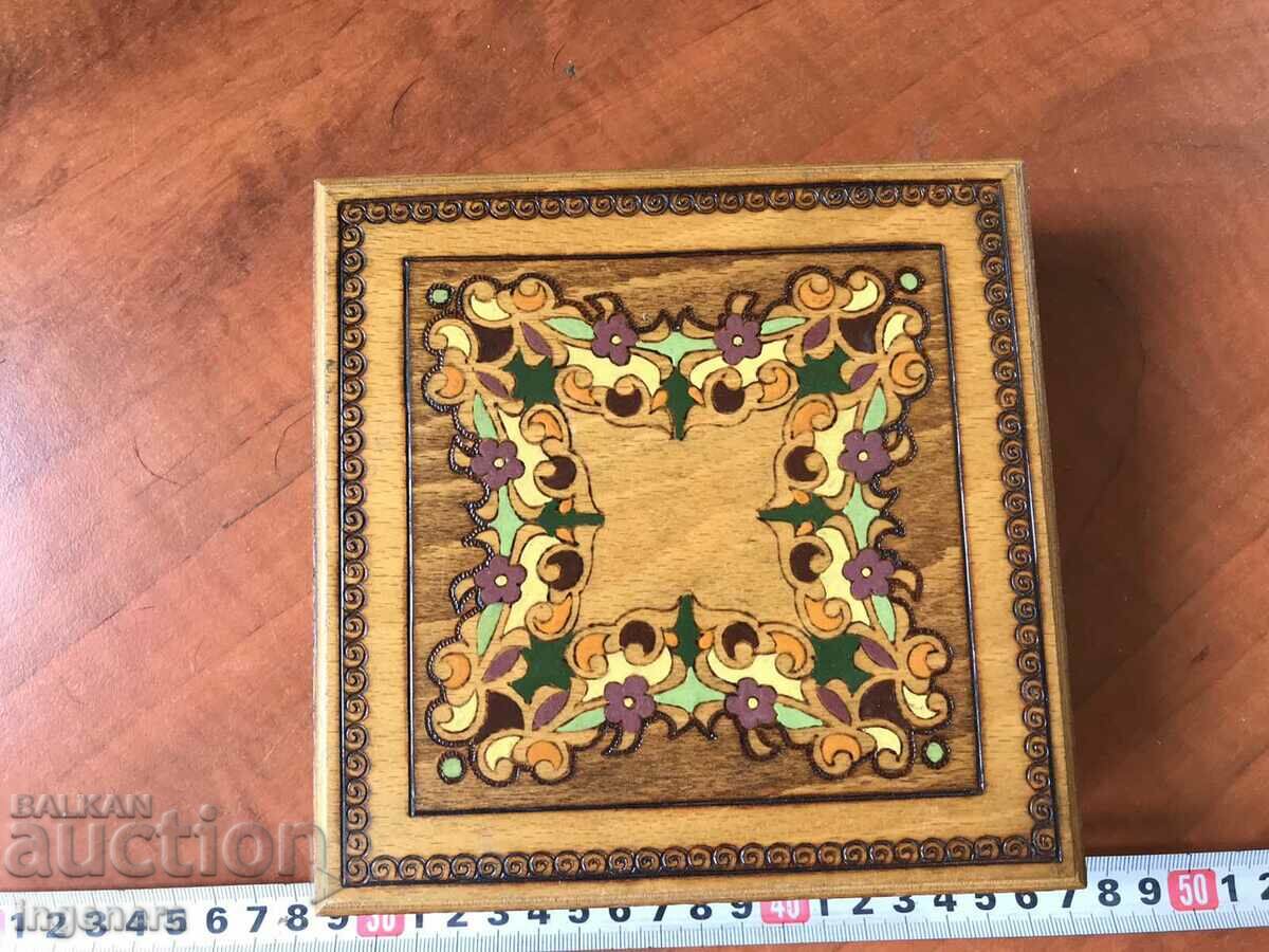 BOX WOOD PYROGRAPH DRAWING ANTIQUE FROM SOCA MOSTRA with price 36.00 BGN | € 18.41