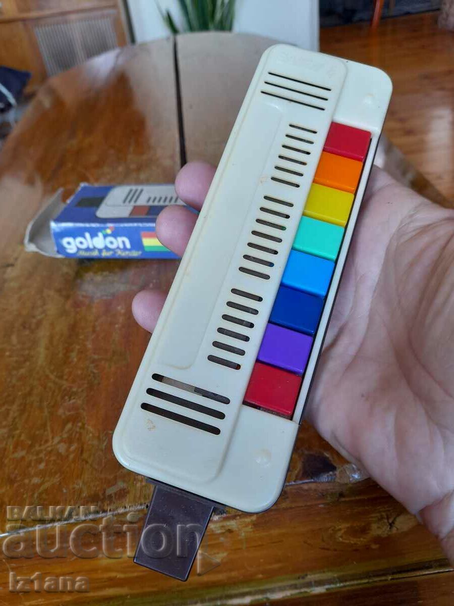 Old toy, musical instrument, Goldon Bandy harmonica with price 47.00 BGN | € 24.03 Old toy, musical instrument, Goldon Bandy harmonica with price 47.00 BGN | € 24.03