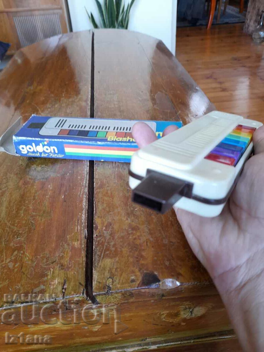 Auction Old toy, musical instrument, Goldon Bandy harmonica Auction Old toy, musical instrument, Goldon Bandy harmonica