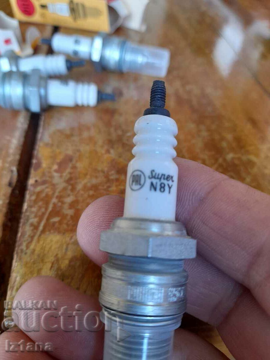 Delivery of Old spark plug, PAL candles Delivery of Old spark plug, PAL candles