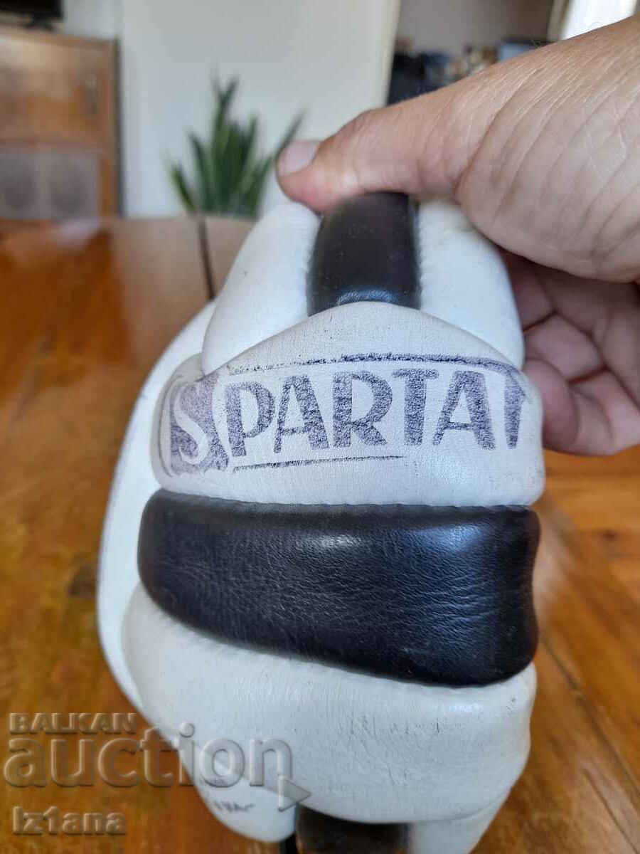 Veche minge de fotbal Sparta cu preț 75.00 BGN | € 38.35