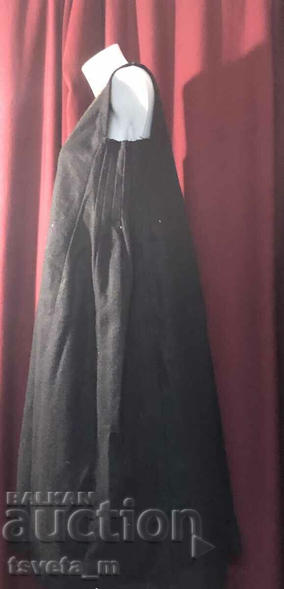 Auction Women's woolen sukman, folk costume Auction Women's woolen sukman, folk costume