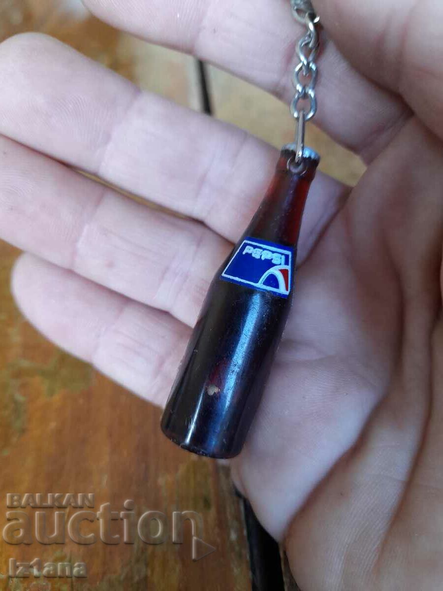 Old Pepsi keychain, Pepsi with price 32.00 BGN | € 16.36