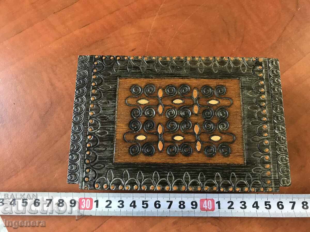 BOX WOOD PYROGRAPH DRAWING ANTIQUE FROM SOCA MOSTRA with price 26.00 BGN | € 13.29 BOX WOOD PYROGRAPH DRAWING ANTIQUE FROM SOCA MOSTRA with price 26.00 BGN | € 13.29