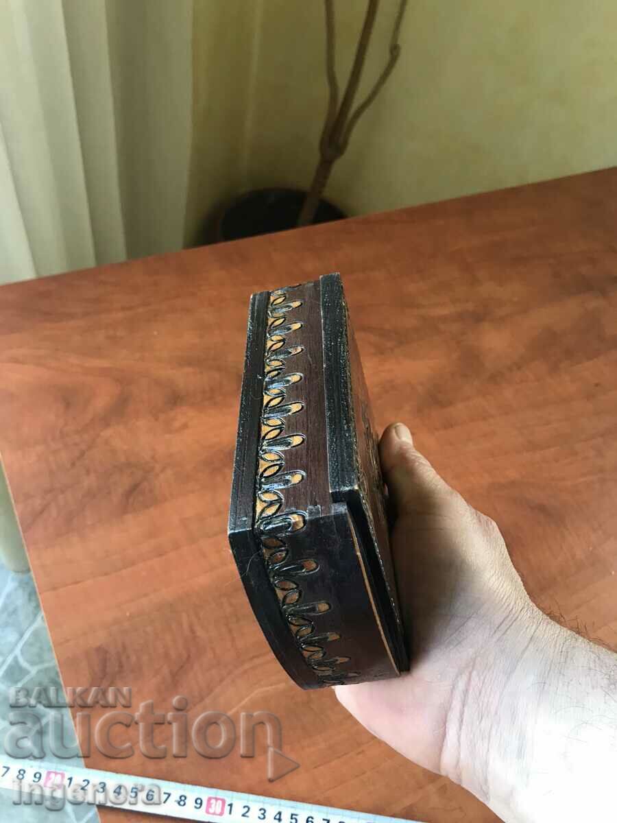 Livrarea CUTIE LEMN PIROGRAF DESEN ANTICHI DIN SOCA MOSTRA