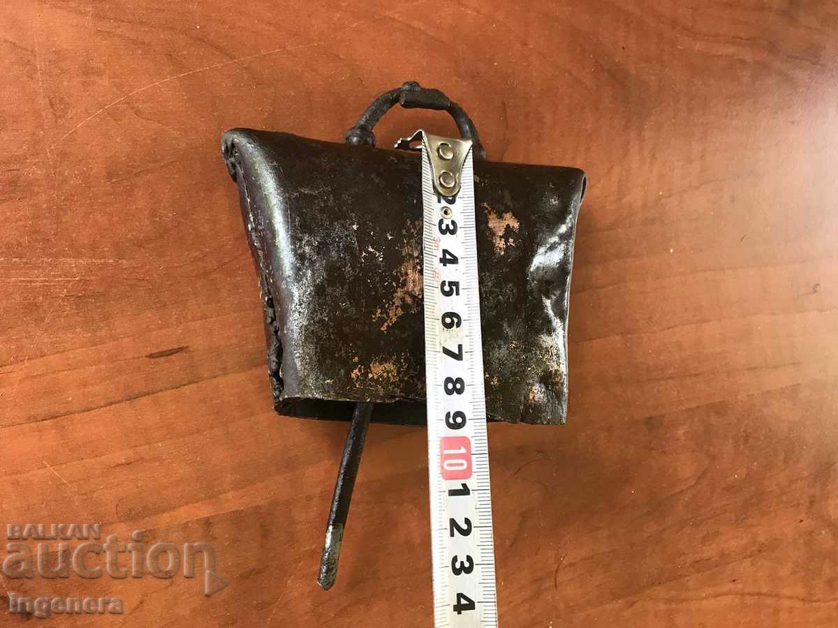 Auction BOY CHAN THUMBELEK BELL Auction BOY CHAN THUMBELEK BELL