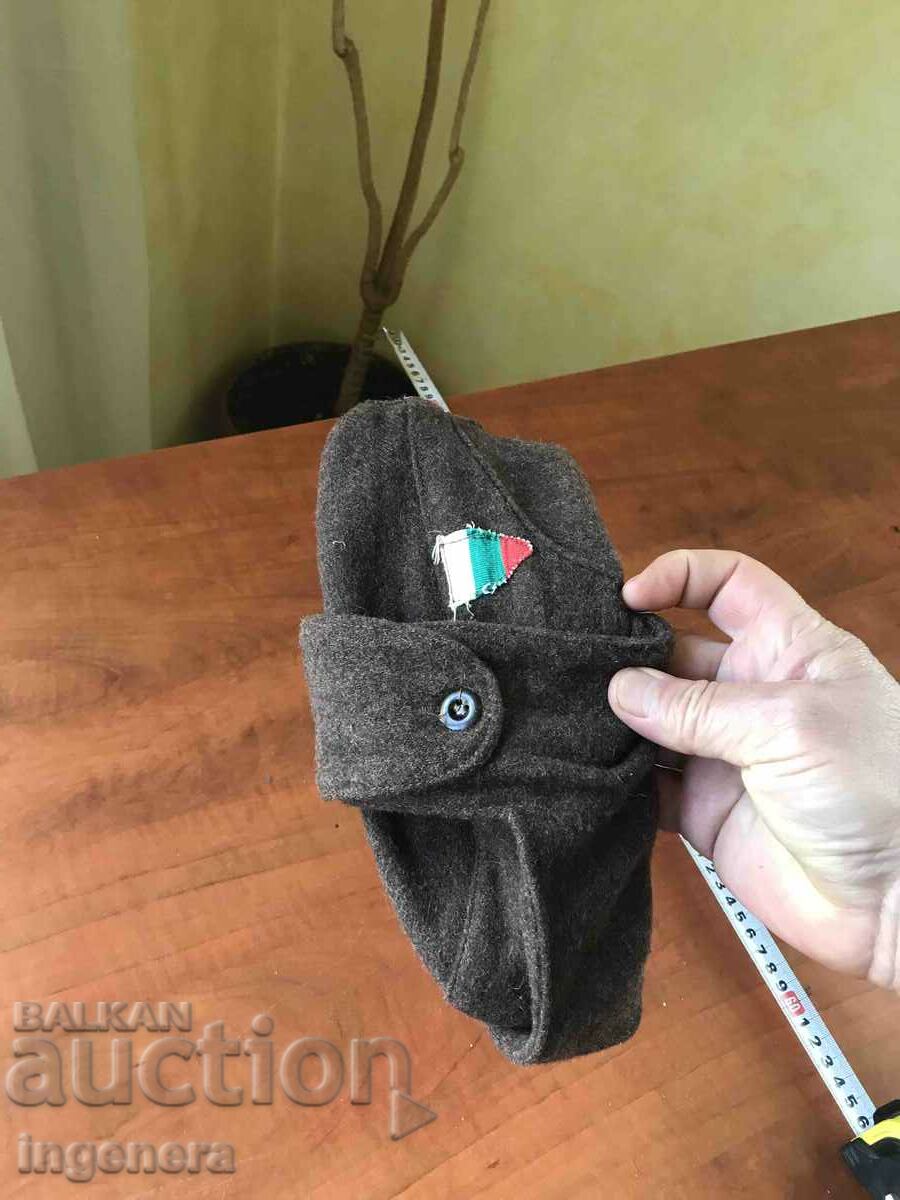 Delivery of KEPE MILITARY HAT WINTER WASHED AND DISINFECTED Delivery of KEPE MILITARY HAT WINTER WASHED AND DISINFECTED