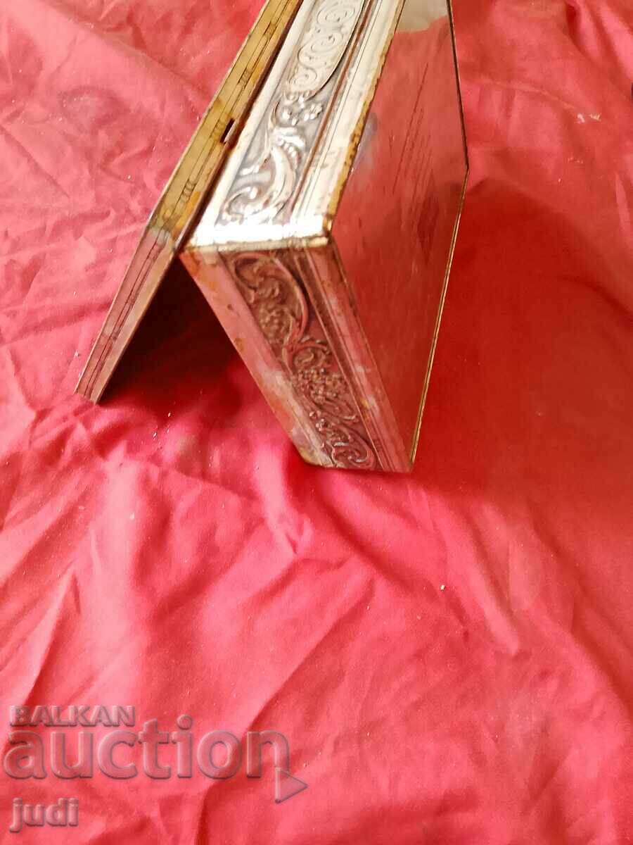 Rembrandt Germany old metal box - 6 Rembrandt Germany old metal box - 6