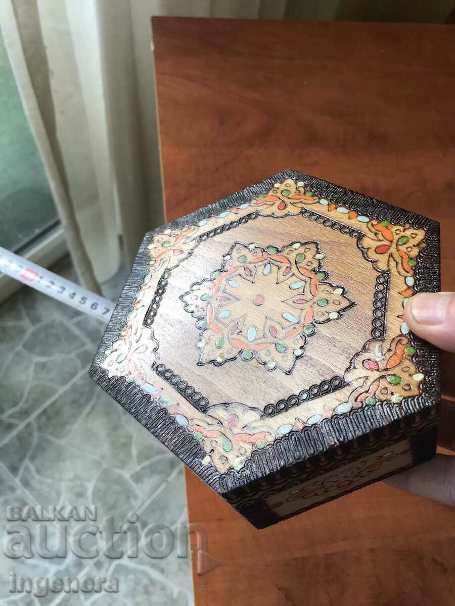 CUTIE LEMN PIROGRAF DESEN ANTICHI DIN SOCA MOSTRA - 6